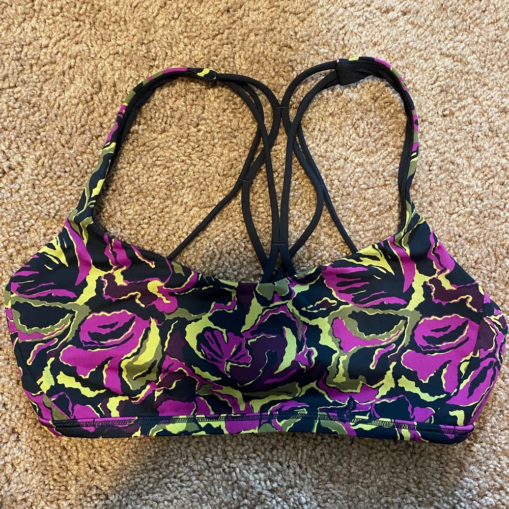 Great condition Lululemon size 6